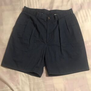 Hunt Club Men's Classic Flat-Front Shorts in Navy Blue